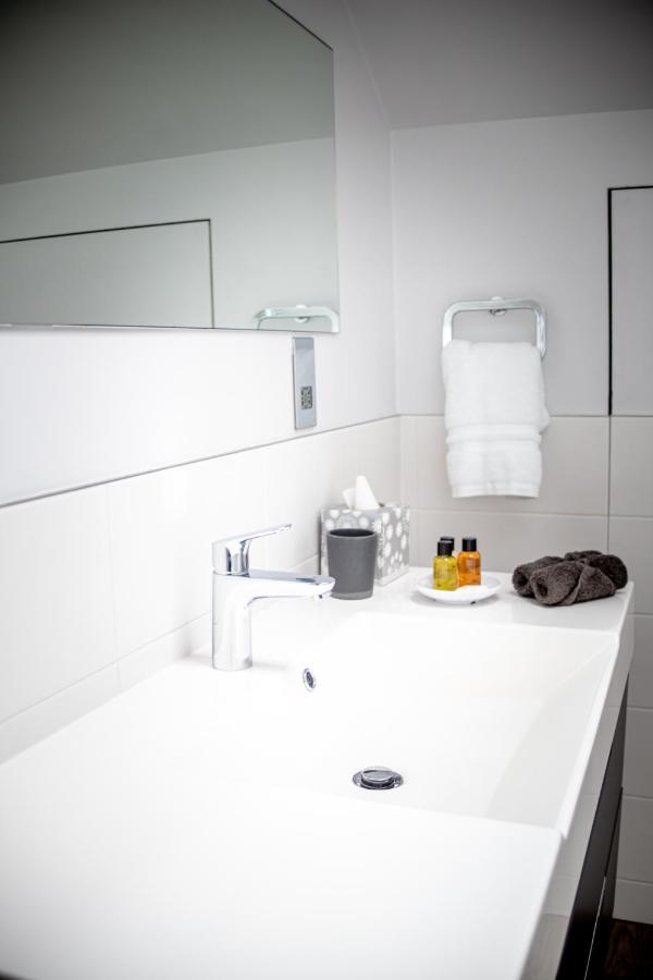 Sail Lofts Apartment Дъглас Екстериор снимка